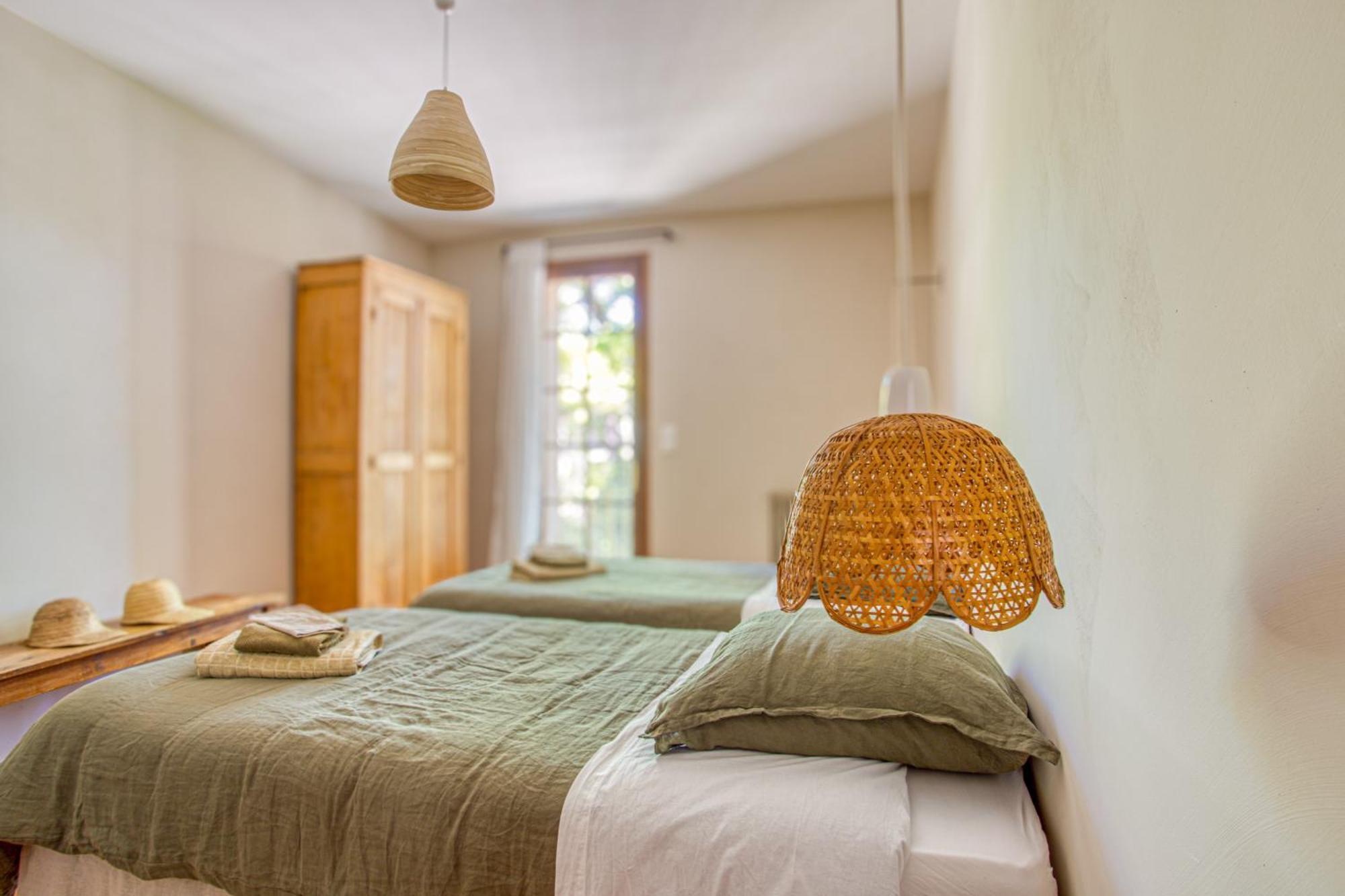 Mas De Bacalan Bed & Breakfast Mormoiron Luaran gambar
